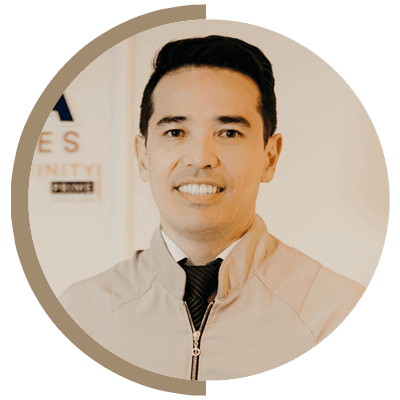 Dr. Dirley Fujioka, Ortodontista da Clínica Vita Implantes em Goiânia