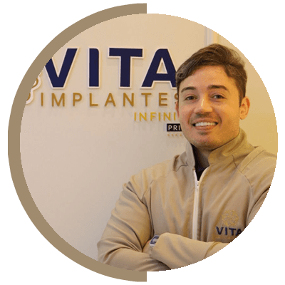 Dr. Enio Marcos, Protesista da Clínica Vita Implantes em Goiânia